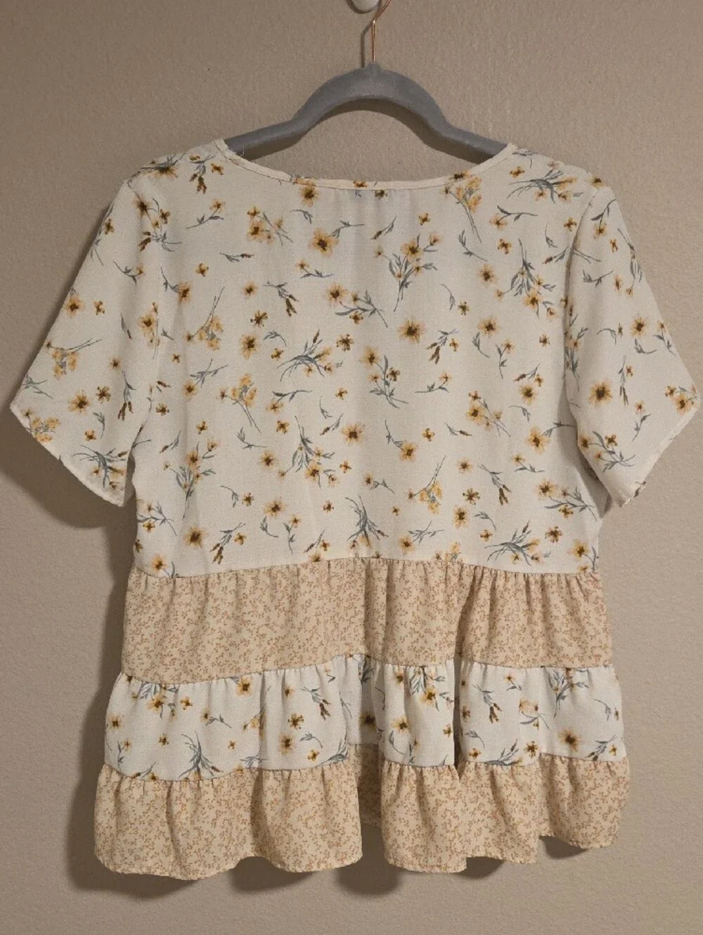 Anthropologie Paper Crane Floral Tiered Peplum Top - Size L (Fits Small)